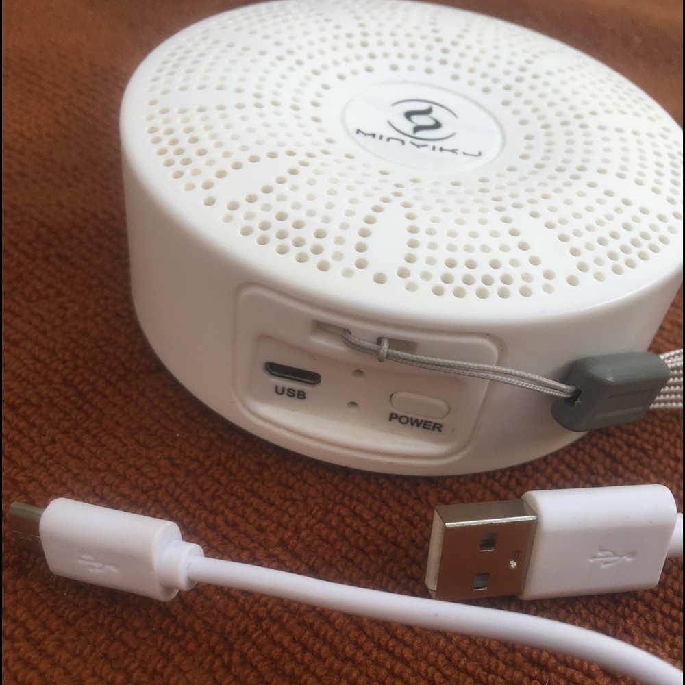 Mini Air Purifier - Picture 2 of 3